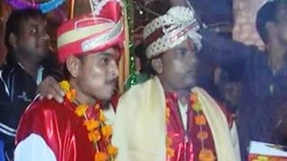 Madhya Pradesh: Boy got married with another boy due to superstition | इंदूरमध्ये ग्रामस्थांनी लावलं दोन तरुणांचं लग्न, कारण ऐकल्यावर तुम्हालाही बसेल धक्का Madhya Pradesh: Boy got married with another boy due to superstition | इंदूरमध्ये ग्रामस्थांनी लावलं दोन तरुणांचं लग्न, कारण ऐकल्यावर तुम्हालाही बसेल धक्का