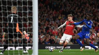 Arsenal Edge Past Leicester City 4-3 in Thrilling English Premier League Opener Arsenal Edge Past Leicester City 4-3 in Thrilling English Premier League Opener