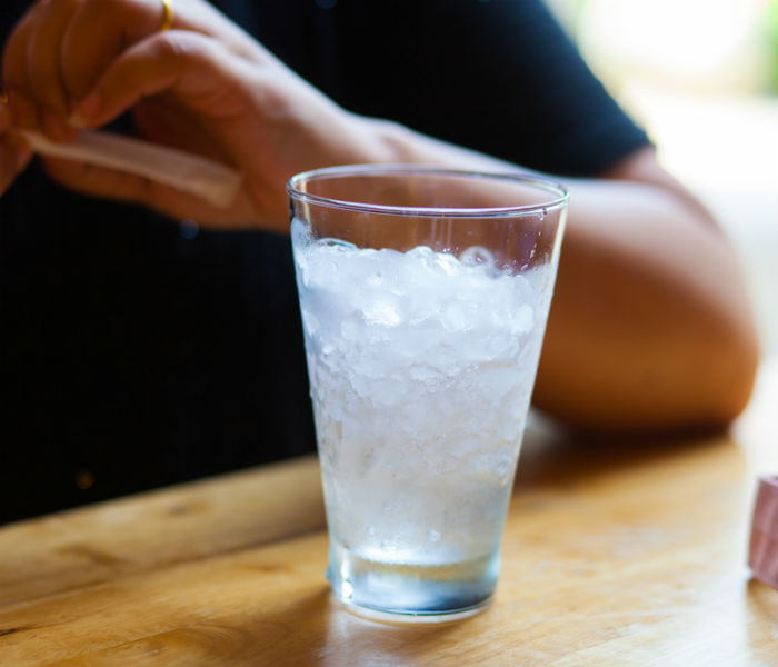 Sweaty Hands Cure 6 EasyToUse Home Remedies To Get Rid of Sweaty