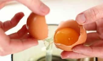 5 Egg Hair Treatments to Get Gorgeous Hair at Home 5 Egg Hair Treatments to Get Gorgeous Hair at Home