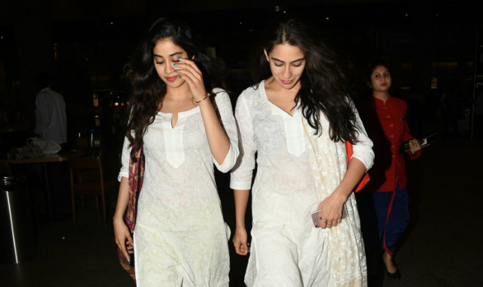 Sara Ali Khan And Janhvi Kapoor Are Being Manipulated To Play Against ...