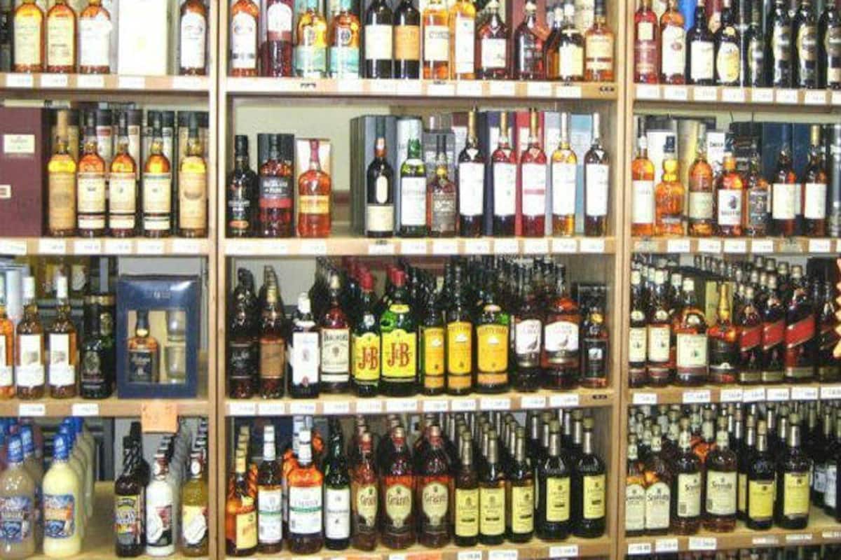 Private Liquor Shops in Delhi Likely to Reopen From Friday on Odd ...