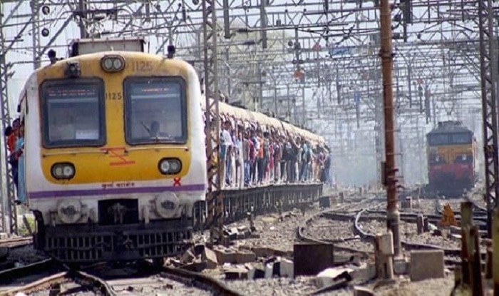 3 officials who were fixing signals on the railway track were killed by a local train