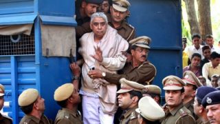 Rampal has been acquitted in the two cases by Hisar Court | कोर्ट ने हरियाणा के स्वयंभू संत रामपाल दो केसों में किया बरी, चलता रहेगा हत्या और देशद्रोह का केस Rampal has been acquitted in the two cases by Hisar Court | कोर्ट ने हरियाणा के स्वयंभू संत रामपाल दो केसों में किया बरी, चलता रहेगा हत्या और देशद्रोह का केस