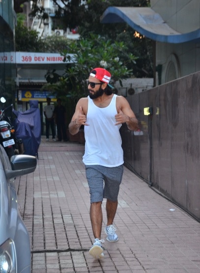 Ranv Is Ranbir Kapoor Going The Ranveer Singh Way? See Pics | India.com