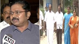 AIADMK Turmoil: Dinakaran Faction MLAs Meet EC, Move Madras HC to Conduct Floor Test in Tamil Nadu AIADMK Turmoil: Dinakaran Faction MLAs Meet EC, Move Madras HC to Conduct Floor Test in Tamil Nadu