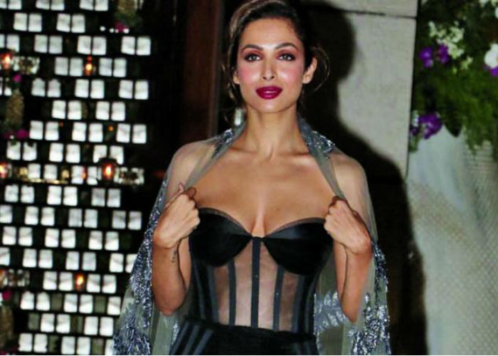 Malaika Arora Khan Xxx - After Mahira Khan, Malaika Arora Gets Slut-shamed for Wearing  'Cleavage-Revealing' Dress; Compared to XXX Actress by Online Trolls |  India.com