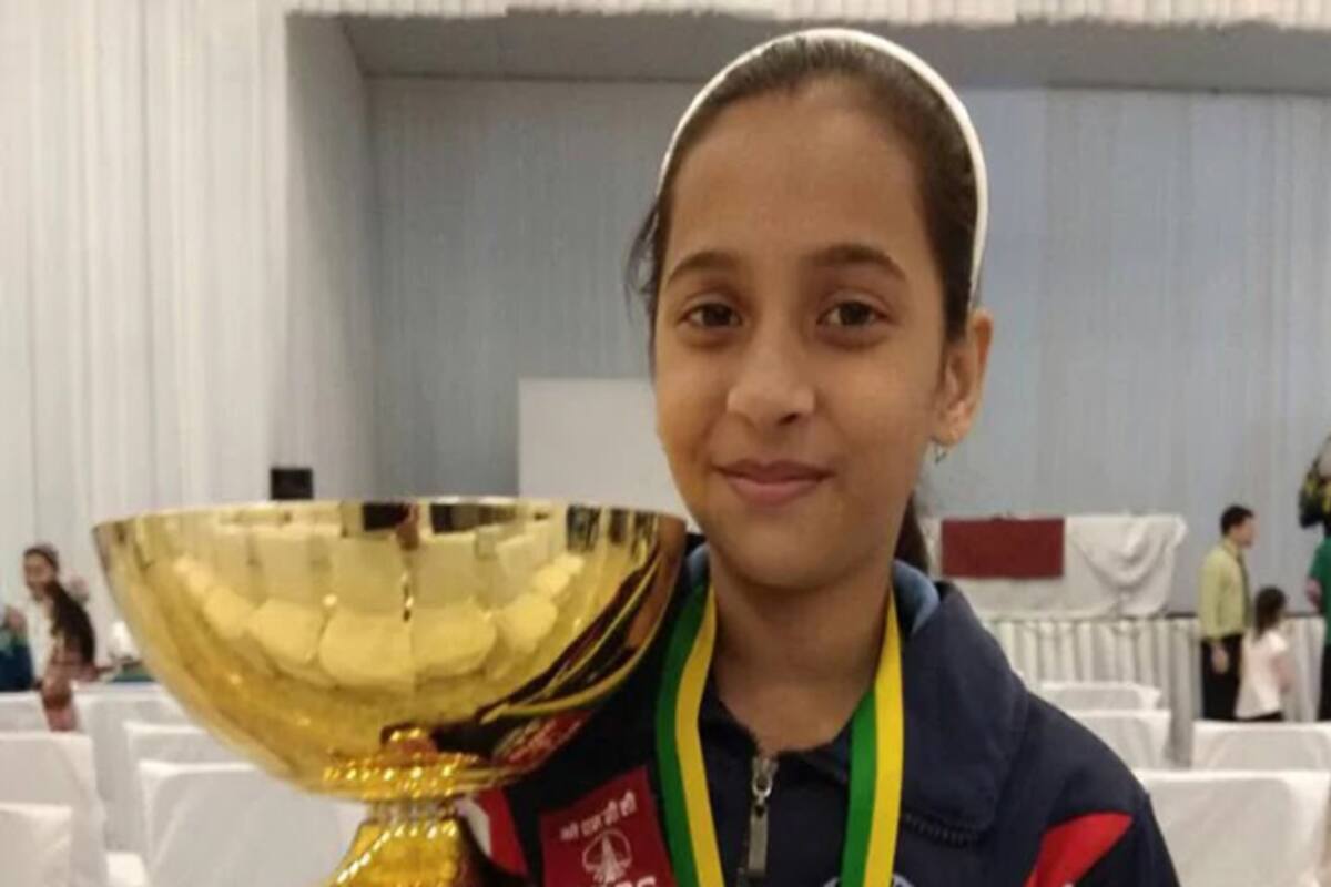 Divya Deshmukh jumps to sole lead in World cadet chess meet