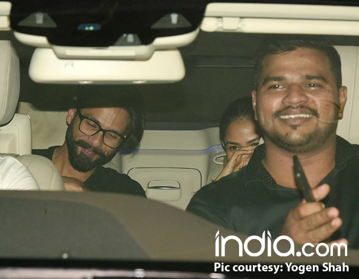 Shahid Kapoor- Mira Rajput Just Cannot STOP Laughing While Heading To ...