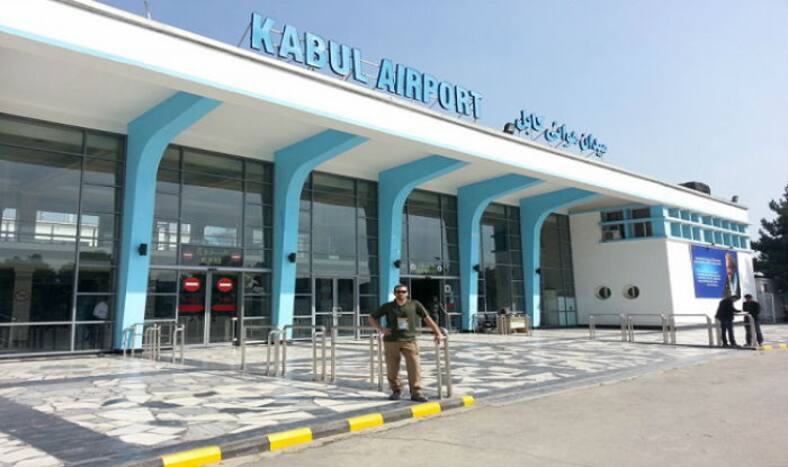 अमेरिकी बलों की वापसी के बाद तालिबान ने काबुल हवाईअड्डे को अपने नियंत्रण में लिया