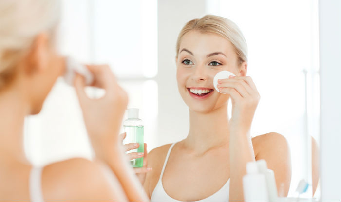 Beauty Tips: रोजाना करें इन होम मेड टोनर्स का इस्तेमाल, ऑयली स्किन से मिल जाएगा छुटकारा