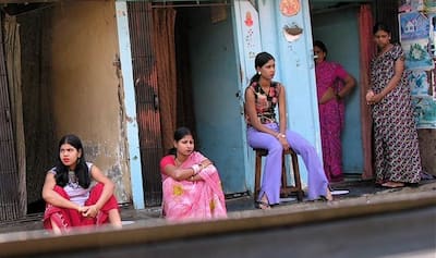 Xxx Kolkata Sonagachi Hindi Mai Video - Kolkata Sex Workers From Asia's Biggest Red Light Area Sonagachi Train to  Become Chefs for Durga Puja 2017 | India.com