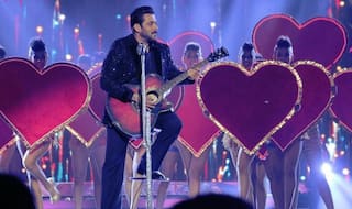 Da-Bangg Tour: Salman Khan Makes The Crowd Go Berserk As He Performs at Birmingham – Watch Video