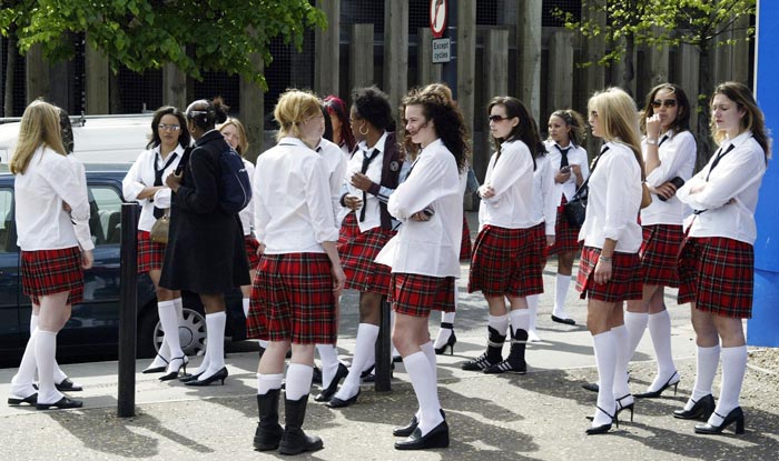 UK school bans skirts to make uniform ‘gender neutral’ | India.com