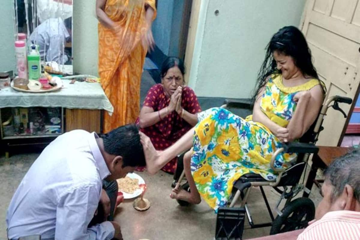 These Photos Of Differently-Abled Sister Blessing Her Brother On Bhai Dooj  Has Left The Internet Delighted | India.com