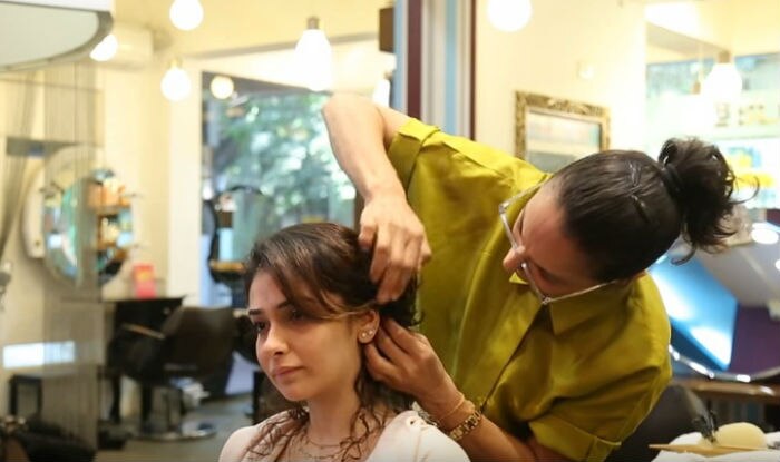 Diwali Hairstyle: 3 Easy Hairstyles by Adhuna Akhtar You Should Try This Diwali Diwali Hairstyle: 3 Easy Hairstyles by Adhuna Akhtar You Should Try This Diwali