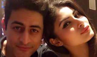 Mouni Roy and Mohit Raina Share Romantic Picture: Hot Telly Couple Make Their Relationship Official with This Selfie
