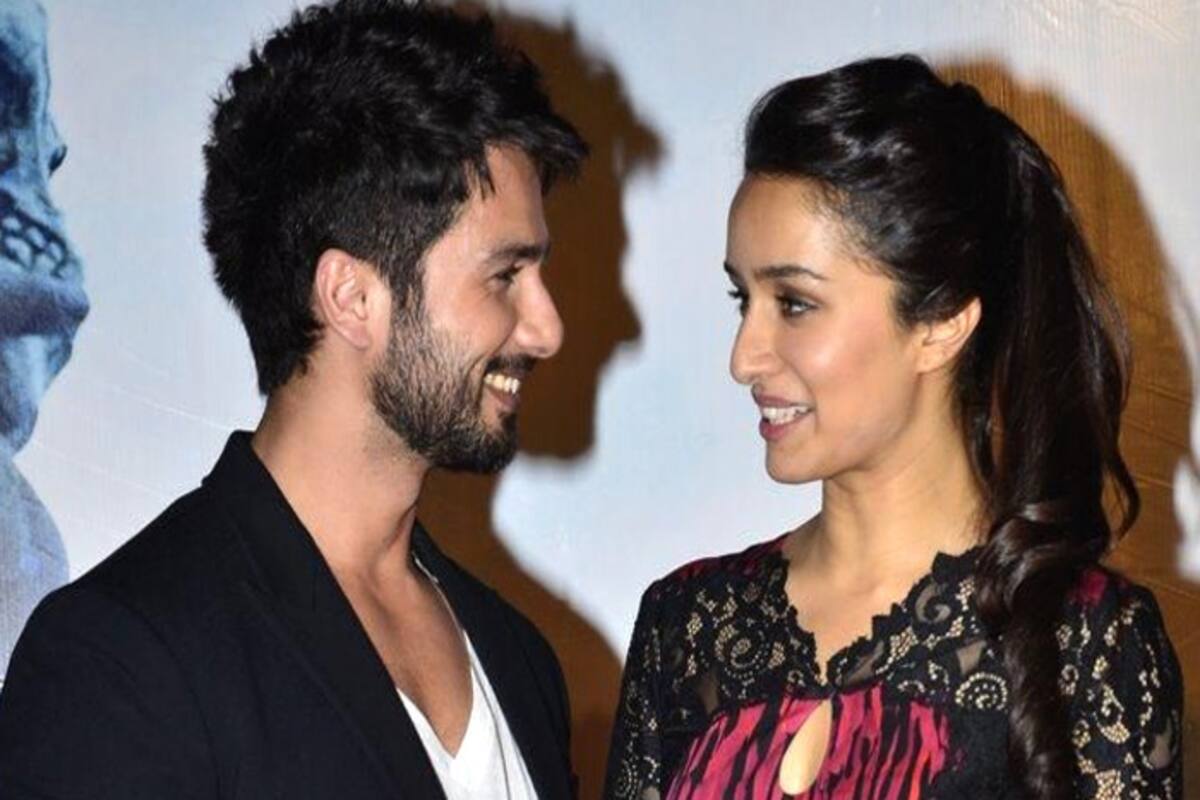 Katrina Kaif Out Shraddha Kapoor In For Shahid Kapoor S Batti Gul Meter Chalu India Com Watch batti gul meter chalu (2018) from player 2 below. shahid kapoor s batti gul meter chalu