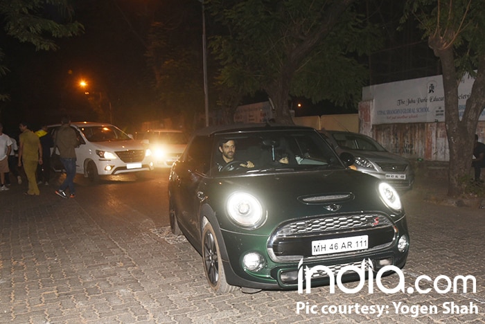 Hrithik Roshan and son leave the film screning satisfied and elated