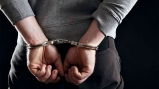 ATS Arrested 11 Bangladesh nationals from Nala Sopara in Palghar district | महाराष्ट्र: नालासोपारा से 11 संदिग्ध बांग्लादेशी गिरफ्तार ATS Arrested 11 Bangladesh nationals from Nala Sopara in Palghar district | महाराष्ट्र: नालासोपारा से 11 संदिग्ध बांग्लादेशी गिरफ्तार