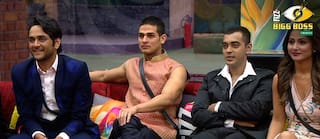 Bigg Boss 11 December 30 2017 LIVE Update: Bandgi And Rocky Hooked Up In The Padosis House, Says Salman Khan