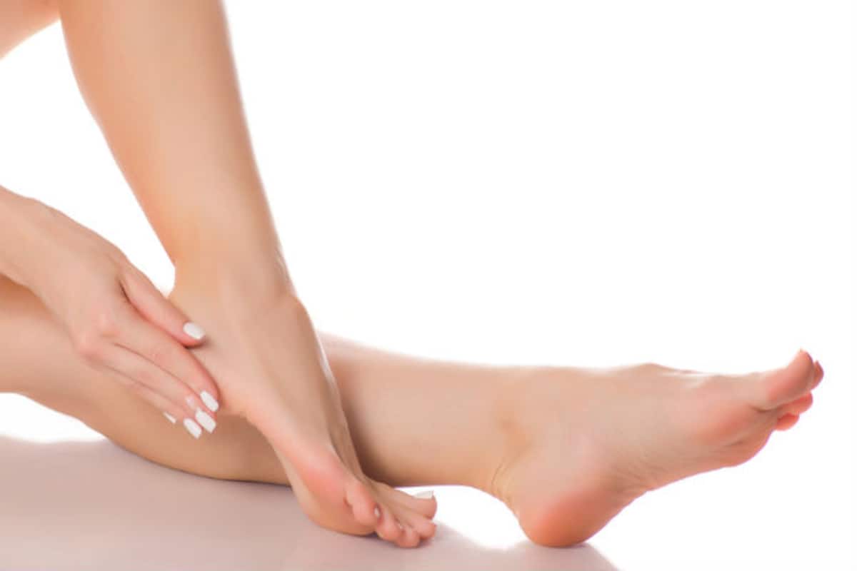 5 DIY Foot Creams to Treat Cracked Heels 