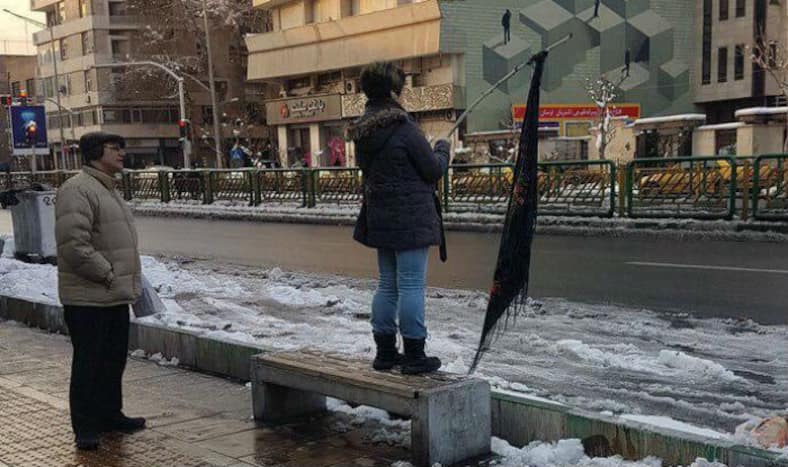 Iranian Women Remove Headscarves Protesting Against Veil Law, Pictures go Viral on Social Media