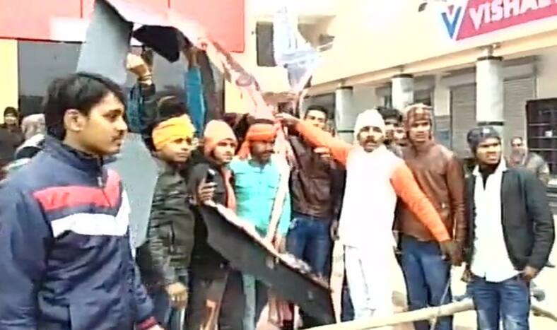 Padmaavat Row Rajput Karni Sena Allegedly Vandalises Cinema Hall In 