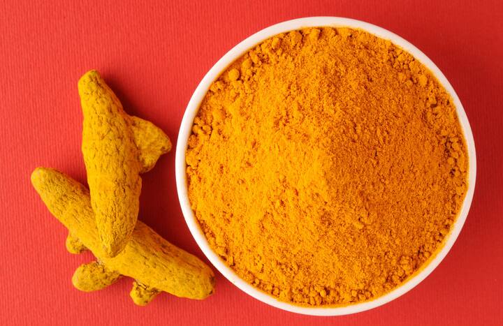Beauty Benefits of Turmeric: Get Gorgeous Skin and Hair By Including Turmeric in Your Beauty Routine