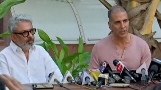 Sanjay Leela Bhansali: We Requested Akshay Kumar To Move The Release Date Of PadMan For Padmaavat; Will Be Grateful To Him For A Lifetime Sanjay Leela Bhansali: We Requested Akshay Kumar To Move The Release Date Of PadMan For Padmaavat; Will Be Grateful To Him For A Lifetime