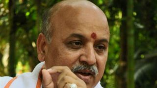 praveen Togadia claims of life threat from Rajasthan and Gujarat Police | तोगड़िया ने किया पुलिस से जान का खतरा होने का दावा, कांग्रेस नेताओं ने की जांच की मांग praveen Togadia claims of life threat from Rajasthan and Gujarat Police | तोगड़िया ने किया पुलिस से जान का खतरा होने का दावा, कांग्रेस नेताओं ने की जांच की मांग