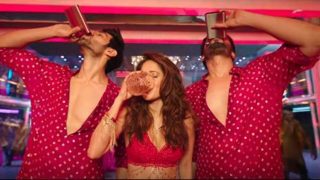 Sonu Ki Titu Ki Sweety New Song Chhote Chhote Peg: Yo Yo Honey Singh Is Back In Full Form In Typical Fashion Sonu Ki Titu Ki Sweety New Song Chhote Chhote Peg: Yo Yo Honey Singh Is Back In Full Form In Typical Fashion