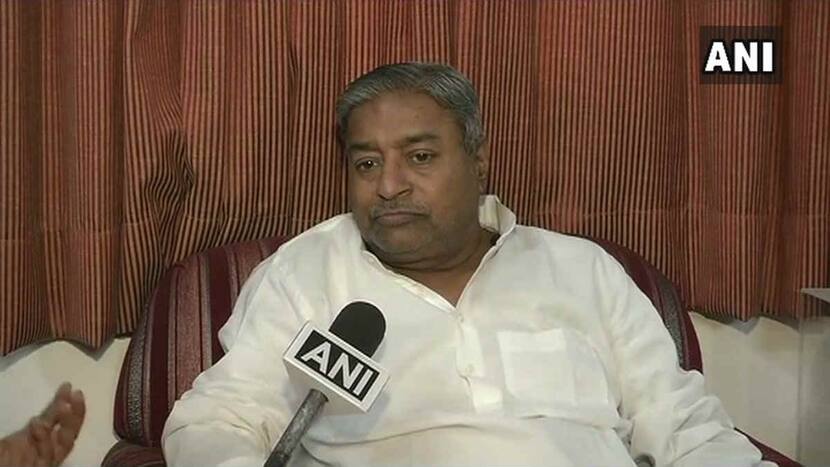Pakistan supporters have come to Kasganj, they only respect Pakistani flag says Vinay katiyar | कासगंज हिंसा: सियासी बयानबाजी जोरों पर, सोशल मीडिया पर अफवाहें तेज