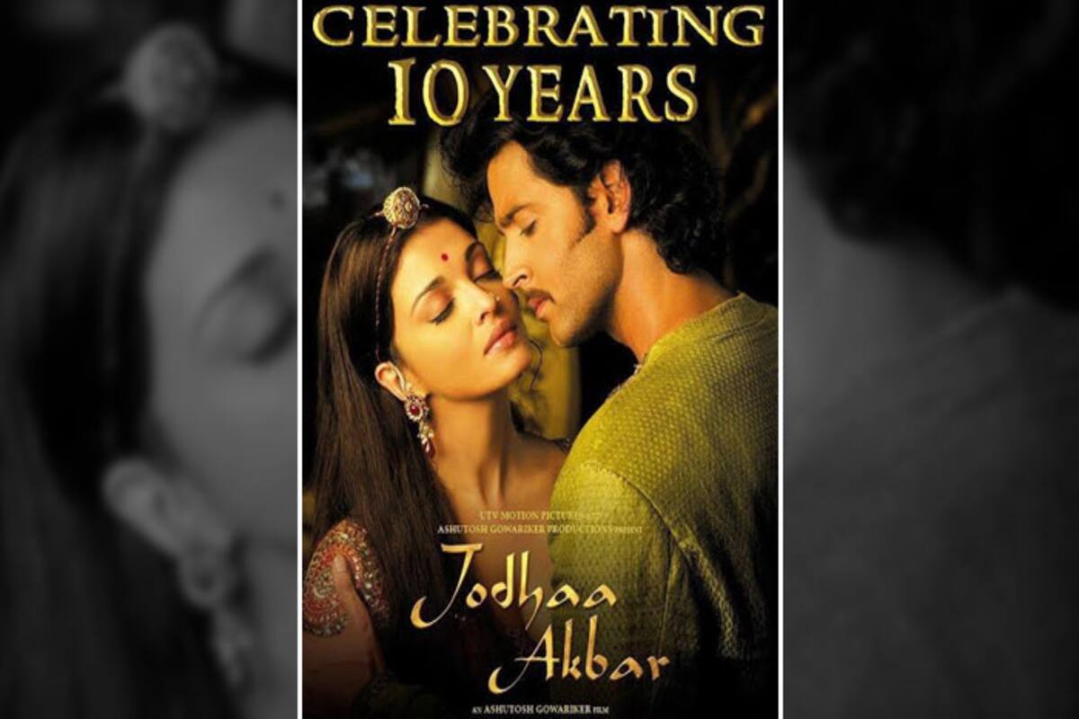 10 Years Of Jodhaa Akbar Aishwarya Rai Bachchan Hrithik Roshan Are Immersed In Each Other S Love In This Unreleased Poster India Com aishwarya rai bachchan hrithik roshan