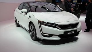 Honda Clarity Fuel Cell Vehicle Debuts at Auto Expo; Features, Specifications, Details Inside Honda Clarity Fuel Cell Vehicle Debuts at Auto Expo; Features, Specifications, Details Inside