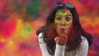 Holi 2018 Skincare: 5 Tips to Protect Your Skin from Harmful Colors This Holi Holi 2018 Skincare: 5 Tips to Protect Your Skin from Harmful Colors This Holi
