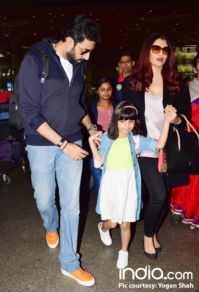 abhishek-bachchan-with-aishwarya-and-aaradhya-(11)