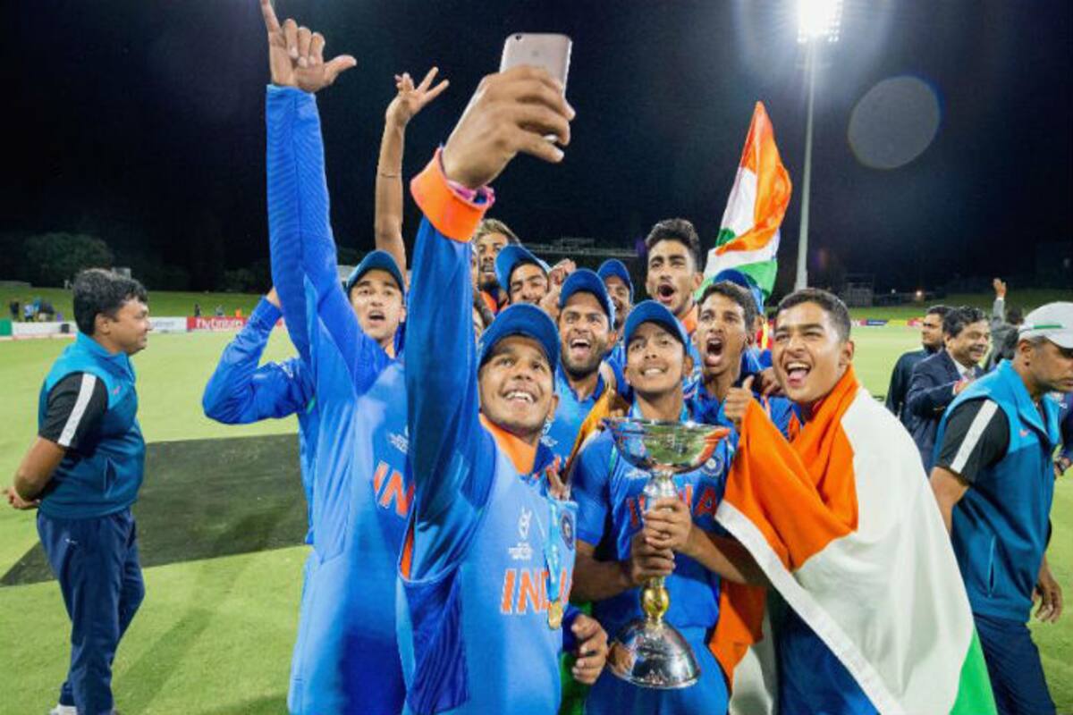 Prithvi Shaw Manjot Kalra Shubman Gill Among 5 Indians In The Icc U19 World Cup 18 Team India Com