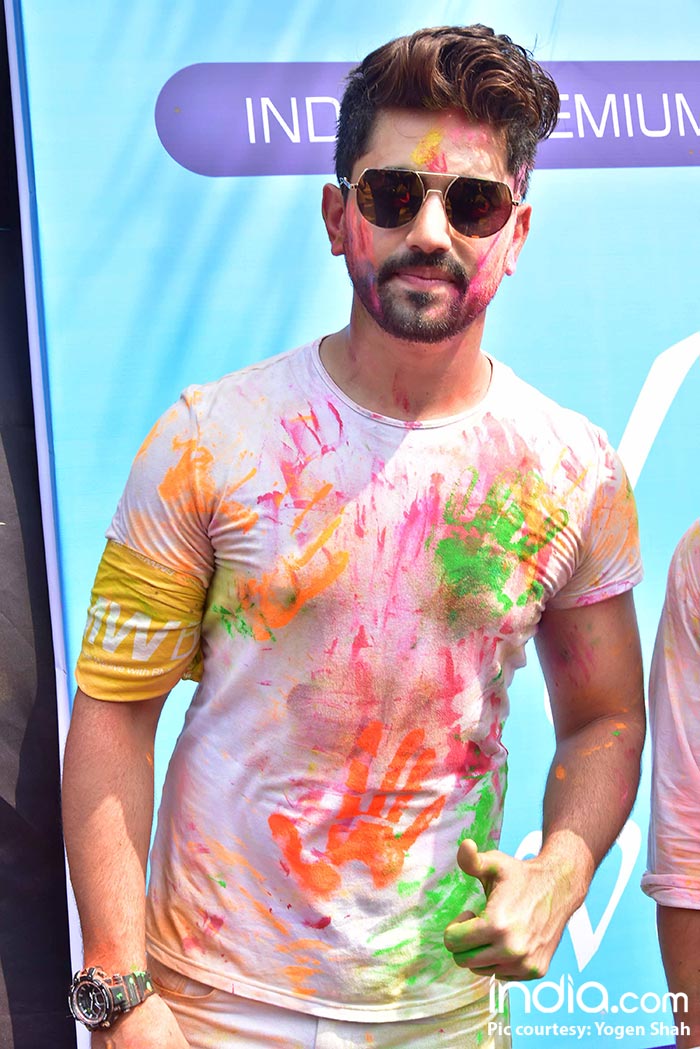 ekta-kapoor,ken-gosh,Shabir-Ahluwalia,Kanchi-Kauletc--at-holi-invasion's-holi-party-at-celebration-club-on-02-03-2018.-PICS-YOGEN-SHAH.--(108)
