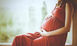 Newcastle upon Tyne Teenager Gives Birth To Baby Despite Having a Flat Stomach and Regular Periods