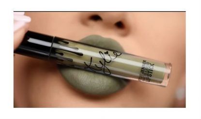 kylie jenner green lipstick