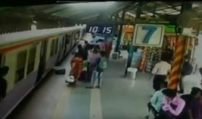 Mumbai: RPF Personnel Saves Woman From Being Run Over by Local Train at ...
