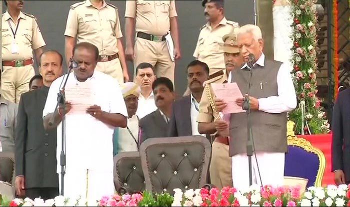 HD Kumaraswamy Oath-Taking Ceremony Live News Updates: JD(S) Leader Sworn-in as karnataka Chief Minister