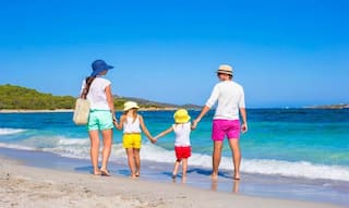 Rupee's Slide May Affect Your Foreign Plans This Summer Holiday; Depreciating Rupee Can Also Affect Students Studying Abroad