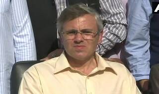 Omar Abdullah Meets Governor Vohra, Eyes Early Polls in Jammu And Kashmir After BJP-PDP Split