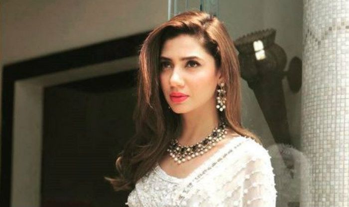 mahira khan wedding dresses