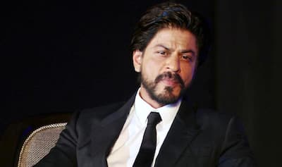 Shah Rukh Khan aces his style game as he returns to Mumbai after