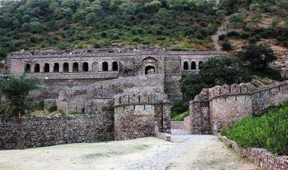 bhangarh fort