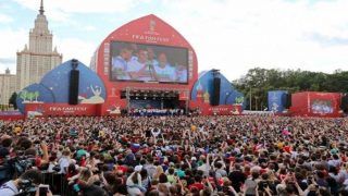 FIFA World Cup 2018: Huge Crowd Pays Tribute to Russian team Despite World Cup Exit FIFA World Cup 2018: Huge Crowd Pays Tribute to Russian team Despite World Cup Exit