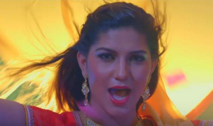 700px x 415px - Haryanvi Sizzler Sapna Choudhary's These Videos Featuring Her Sexy Thumkas  Will Make You Groove to Its Beat â€“ Watch | India.com